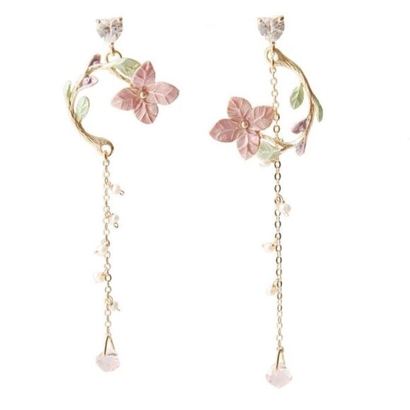 🌸 Betsey Johnson stunning cherry blossom dangle earrings 🌸 - Picture 1 of 5